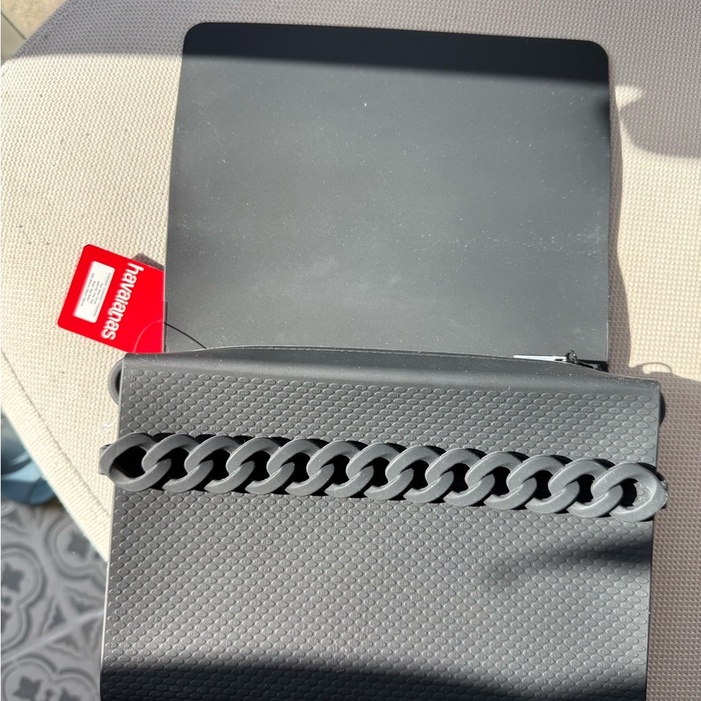 Havaianas Charcoal Gray Men's Messenger Bag - Picture 2 of 4